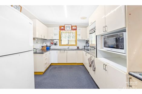 Property photo of 60 Limpus Avenue Keppel Sands QLD 4702