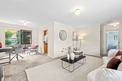 Property photo of 12 Penrith Crescent Bundoora VIC 3083