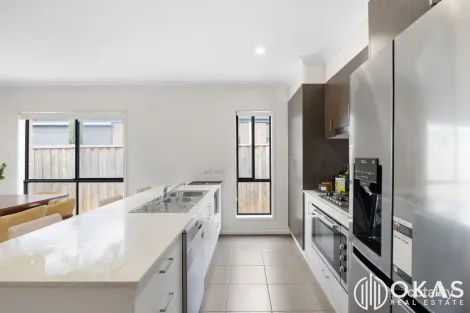 Property photo of 10 Thurston Avenue Tarneit VIC 3029