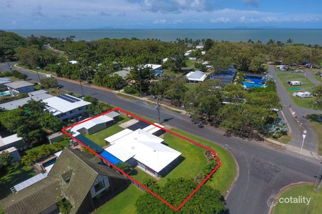 Property photo of 19 Bourke Street Blacks Beach QLD 4740