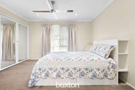 Property photo of 26 Longbeach Close Aspendale VIC 3195