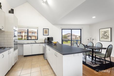 Property photo of 5 Bayview Court Highton VIC 3216