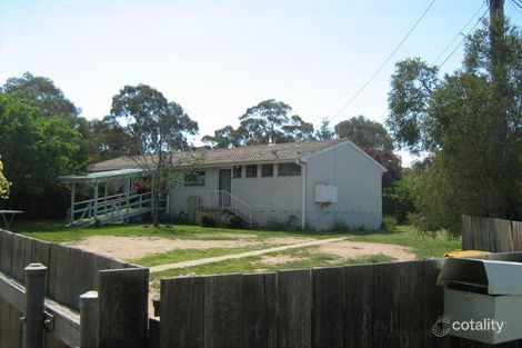 Property photo of 60 Bosworth Circuit Kambah ACT 2902