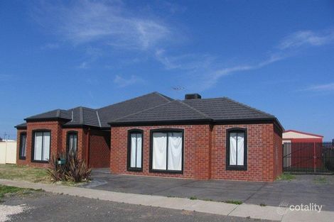 Property photo of 1 Scarlet Oak Avenue Harkness VIC 3337