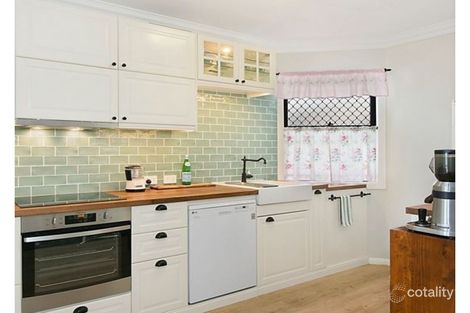 Property photo of 2/17 Blake Street Wooloowin QLD 4030