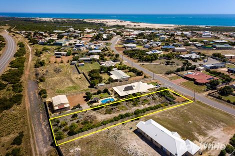 Property photo of 44A Eakins Crescent Wandina WA 6530