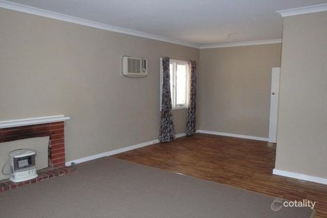 Property photo of 11 Dixon Avenue Pinjarra WA 6208