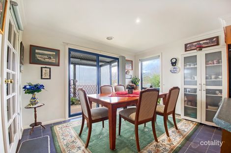 Property photo of 39 Twin Ranges Drive Warragul VIC 3820