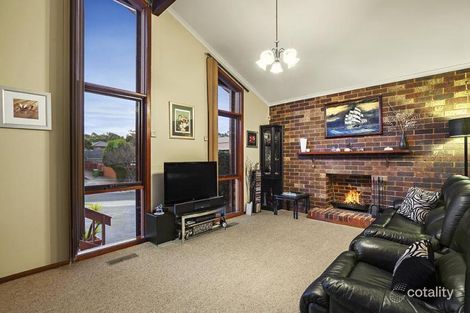 Property photo of 5 Binnak Drive Watsonia North VIC 3087