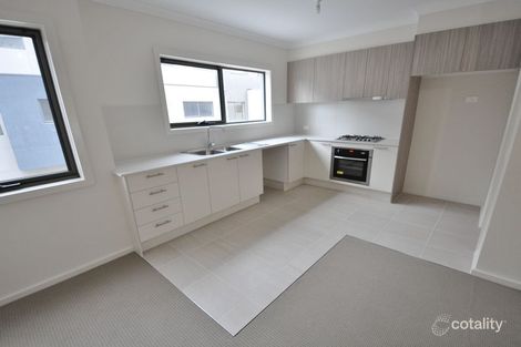 9 Lithgow Way, Mooroolbark, VIC 3138