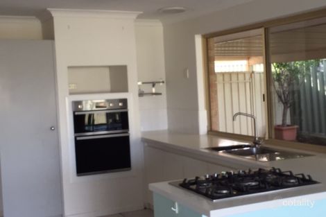 Property photo of 18 Seabrook Place Success WA 6164