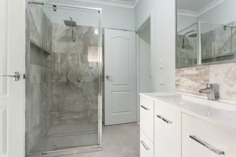 Property photo of 3 Jessie Street Springfield Lakes QLD 4300