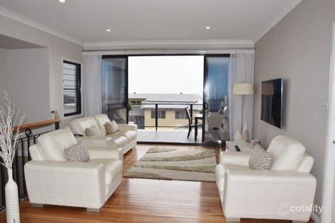 Property photo of 3B Elandale Place Redhead NSW 2290