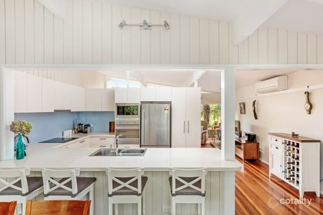 Property photo of 18 Ian Bruce Crescent Balgownie NSW 2519