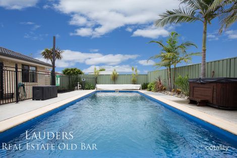 Property photo of 3 Eagle Close Old Bar NSW 2430