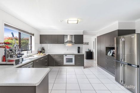 Property photo of 19 Tarwhine Street Manly West QLD 4179