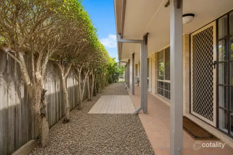 Property photo of 13 Green Place Durack QLD 4077