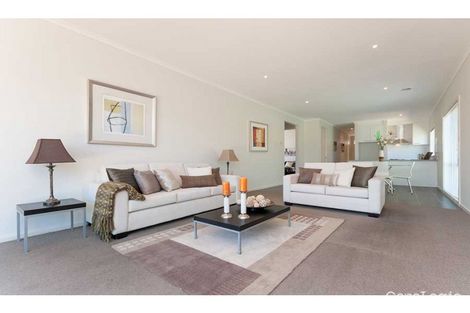 Property photo of 15 Somersby Road Craigieburn VIC 3064