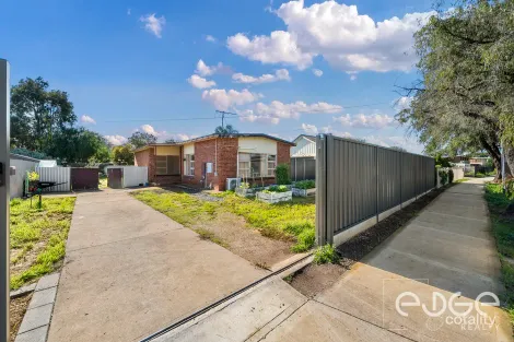 16 Hinsley Rd, Smithfield Plains, SA 5114