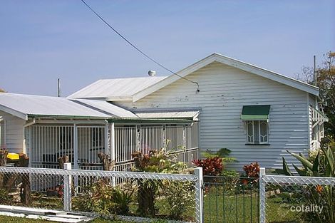17 Hall Ave, Norman Park, QLD 4170