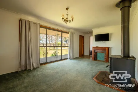 Property photo of 111 Llangothlin Road Guyra NSW 2365