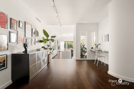 Property photo of 305 Cavendish Road Coorparoo QLD 4151