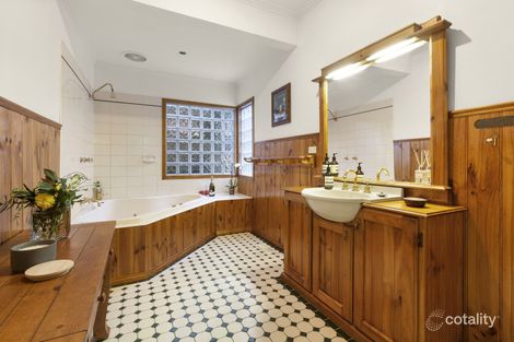 Property photo of 184 Poath Road Hughesdale VIC 3166
