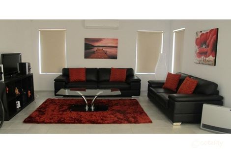 2/1 Denver Ave, Madeley, WA 6065