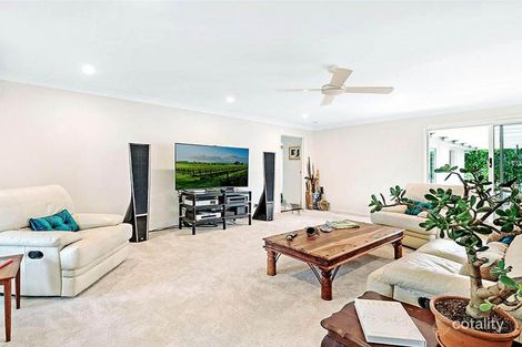 Property photo of 9 Pimaga Place Runaway Bay QLD 4216