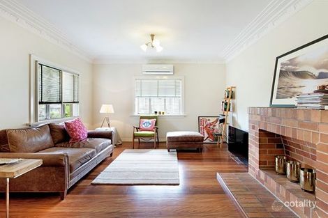 Property photo of 221 Oates Avenue Holland Park QLD 4121