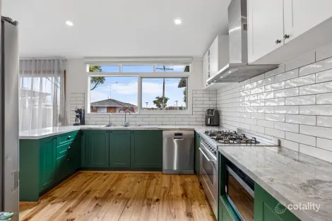 Property photo of 9 Adela Street Wendouree VIC 3355