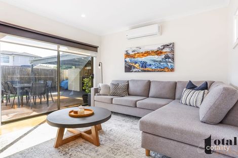 Property photo of 2/60 Isla Avenue Glenroy VIC 3046