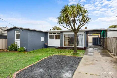 9 Adela St, Wendouree, VIC 3355