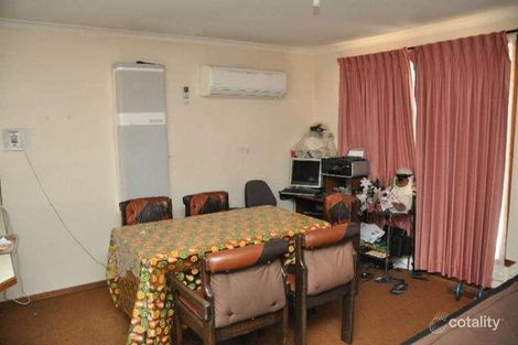 Property photo of 2/35 Willaton Street St Albans VIC 3021
