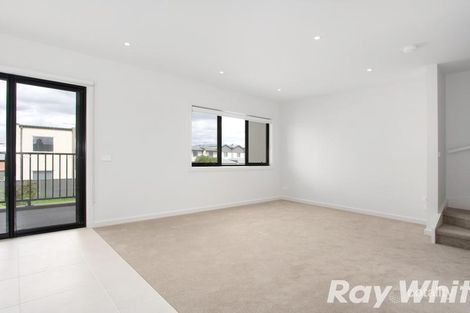 Property photo of 21/17 Edgeware Close Pakenham VIC 3810