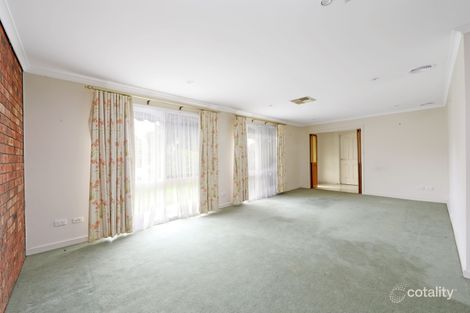 Property photo of 14 Chirnside Road Berwick VIC 3806