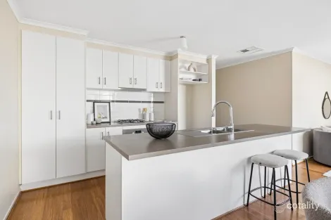 Property photo of 43 Billabong Crescent Tarneit VIC 3029