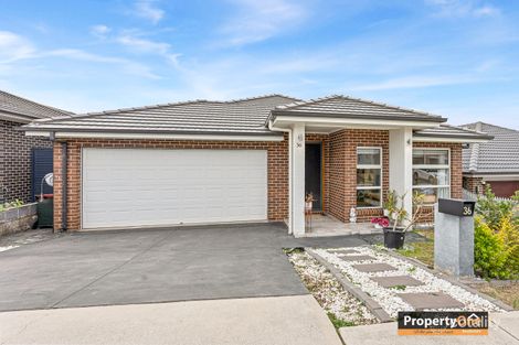 36 Crowley Bvd, Claymore, NSW 2559