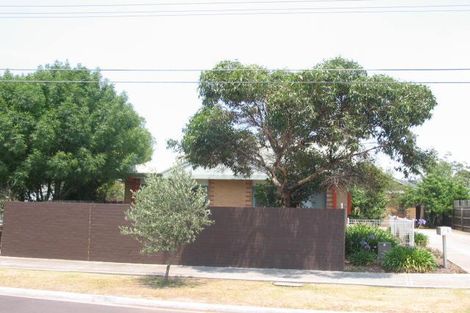 2/15 Rose St, Braybrook, VIC 3019