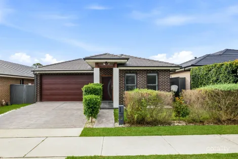 24 Lieutenant St, Jordan Springs, NSW 2747