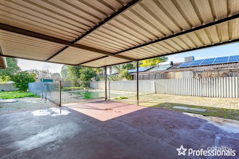 Property photo of 17 Walcha Way Armadale WA 6112