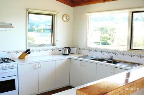 Property photo of 55 Cawood Street Apollo Bay VIC 3233