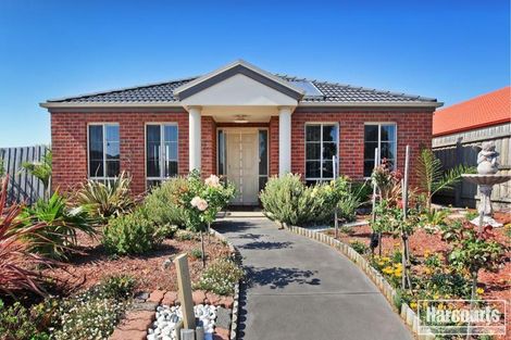 50 Sandalwood Dr, Pakenham, VIC 3810
