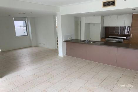 5 Trinity Cres, Hope Island, QLD 4212
