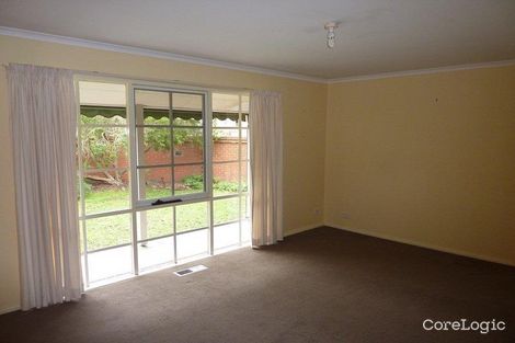 Property photo of 1/4 West Road Surrey Hills VIC 3127