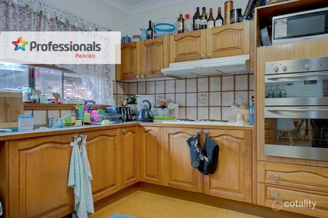 Property photo of 13 Melaleuca Place Kingswood NSW 2747