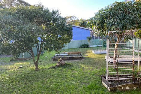 Property photo of 35 Rhodes Parade Windermere Park NSW 2264
