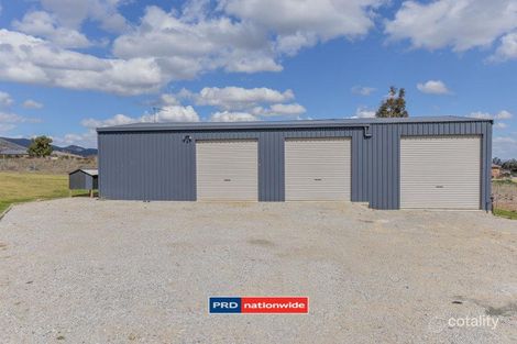 Property photo of 6 Carrai Close North Tamworth NSW 2340