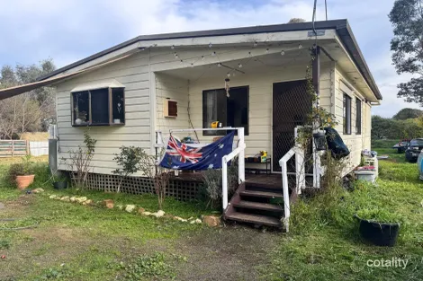 15 Lawrence St, Dunolly, VIC 3472