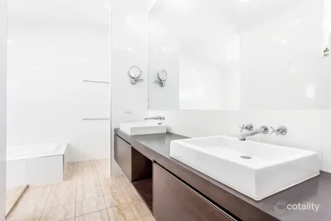 Property photo of 49 Kiama Avenue Bangalee QLD 4703